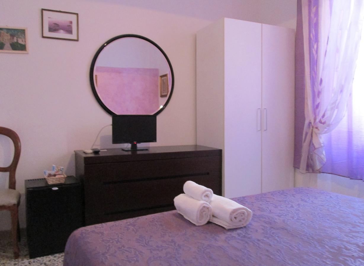 B&B Regina Margherita Piombino Phòng bức ảnh